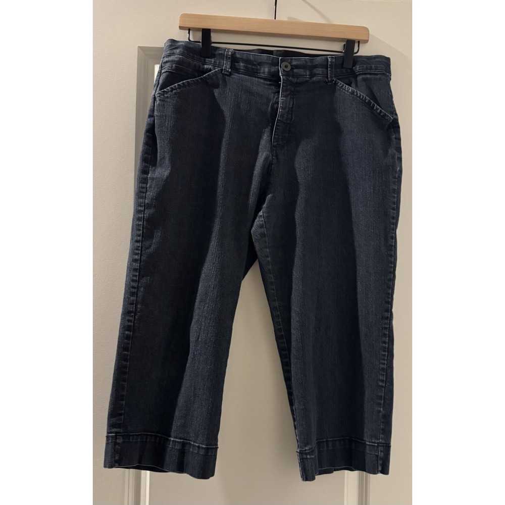 Bandolino Maureen Capri Jeans Womens Size 12 Dark Wash Stretch Denim Cropped